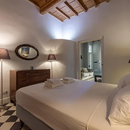 Modern Magnoli View In Ponte Vecchio 佛罗伦萨