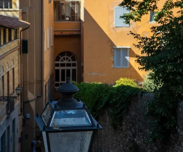 Modern Magnoli View In Ponte Vecchio Appartamento *